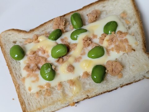 枝豆+鮭+チーズマヨトースト